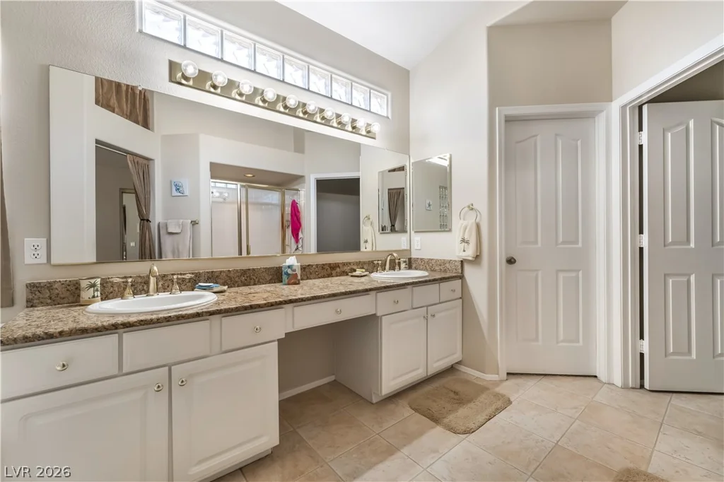 1300 Elk River, Las Vegas, NV 89134