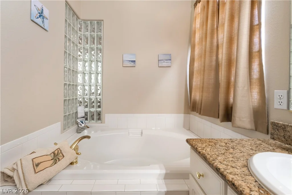 1300 Elk River, Las Vegas, NV 89134