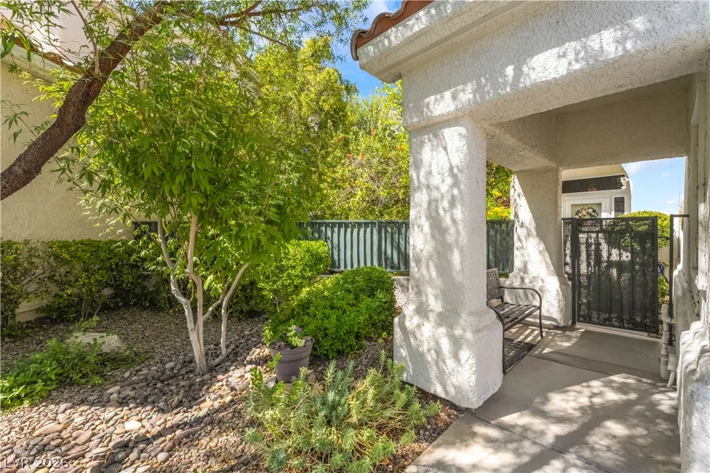 1300 Elk River, Las Vegas, NV 89134