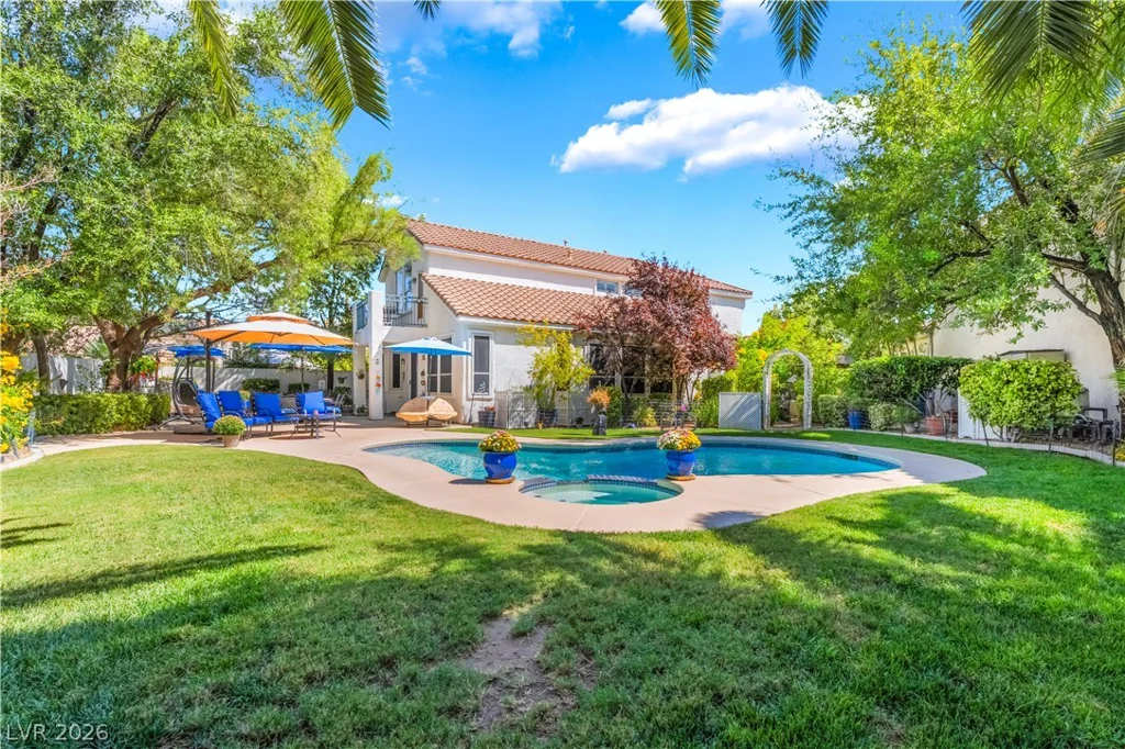 1300 Elk River, Las Vegas, NV 89134