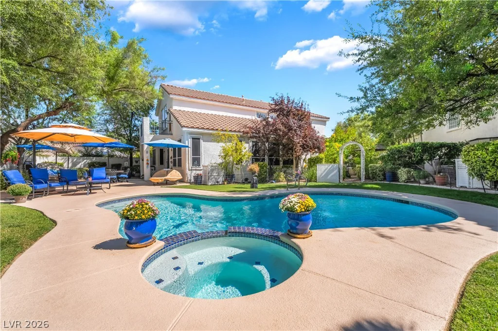 1300 Elk River, Las Vegas, NV 89134