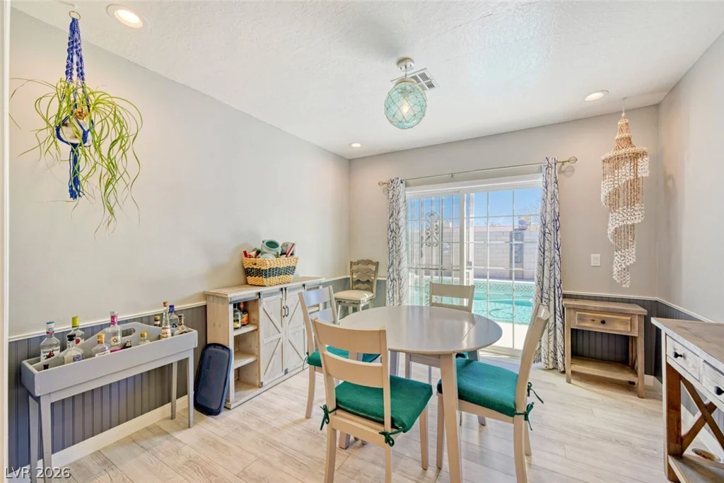 584 Mona, Henderson, NV 89015