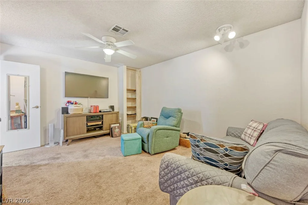584 Mona, Henderson, NV 89015