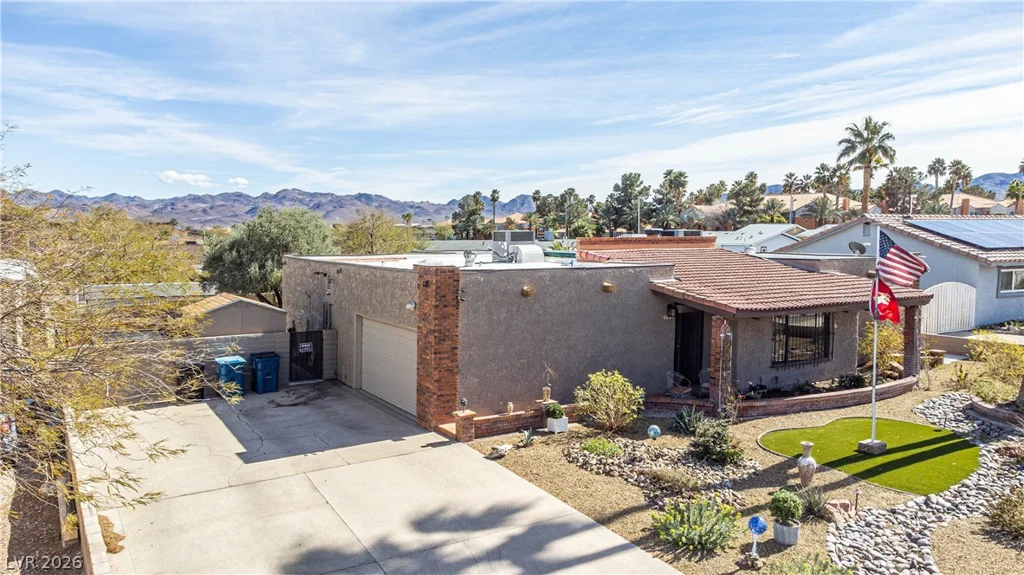 584 Mona, Henderson, NV 89015