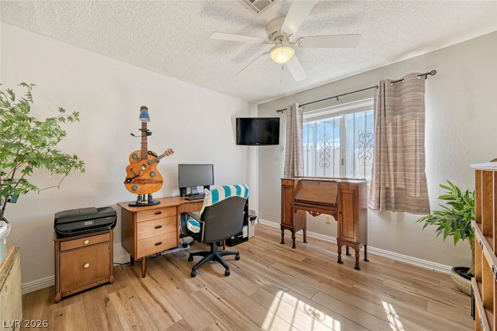 584 Mona, Henderson, NV 89015