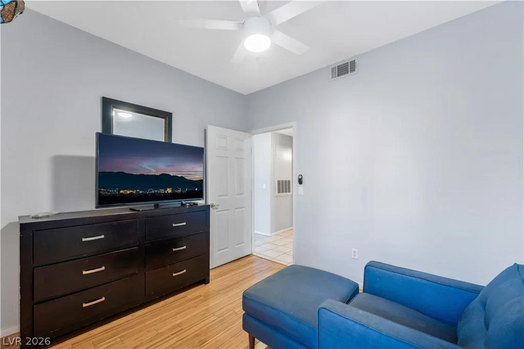 10150 Cedar Key, Las Vegas, NV 89129