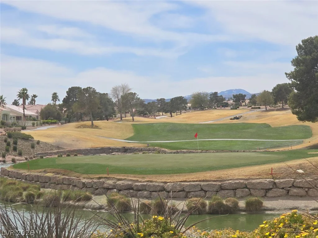 10713 Paradise Point, Las Vegas, NV 89134
