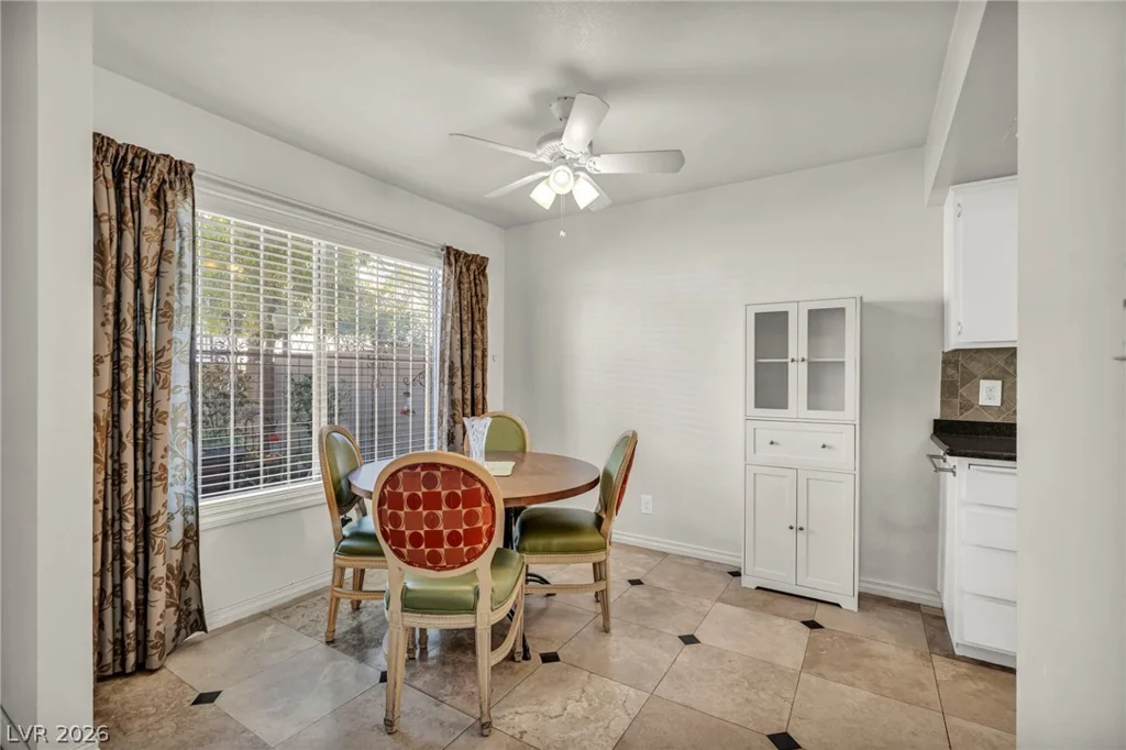 6412 Big Pine, Las Vegas, NV 89108