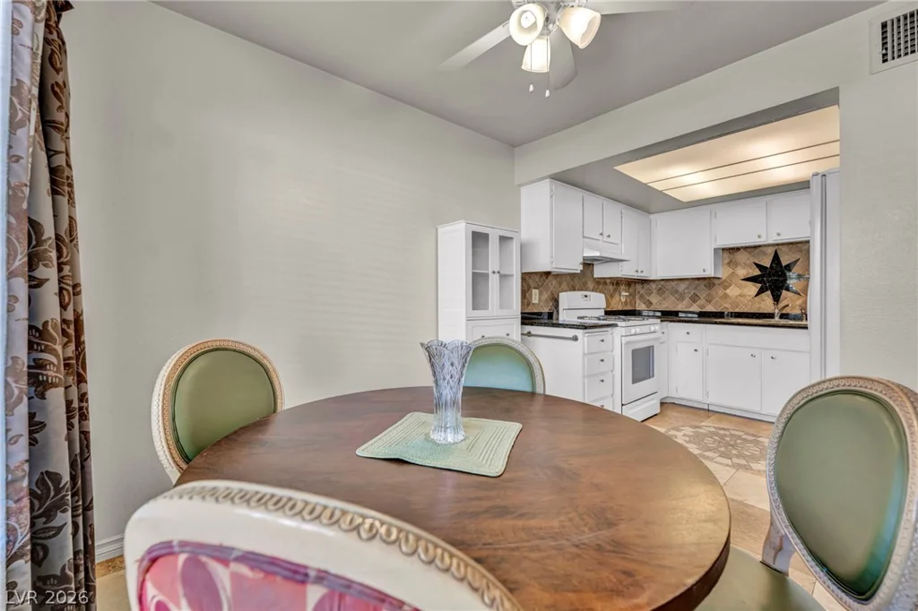 6412 Big Pine, Las Vegas, NV 89108