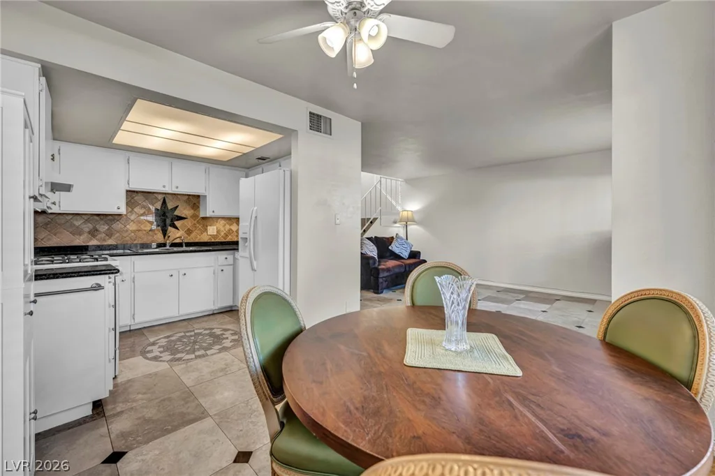 6412 Big Pine, Las Vegas, NV 89108