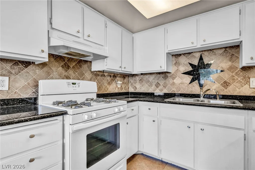 6412 Big Pine, Las Vegas, NV 89108