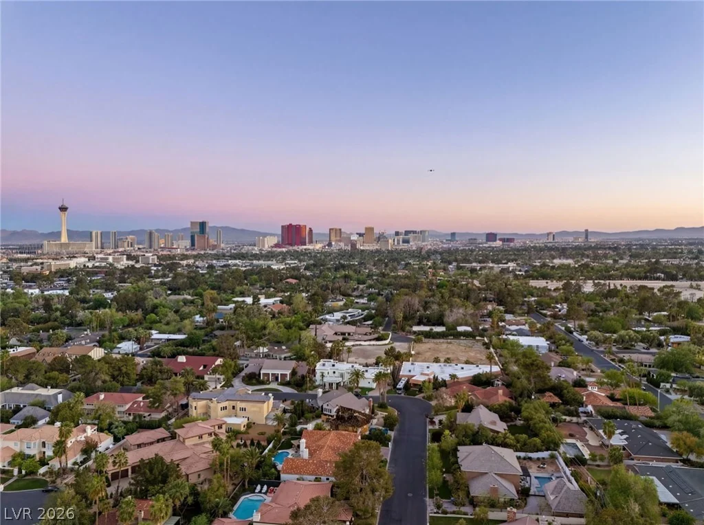 2525 Driftwood, Las Vegas, NV 89107