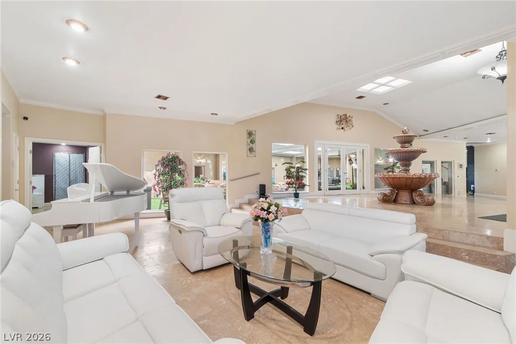 2525 Driftwood, Las Vegas, NV 89107