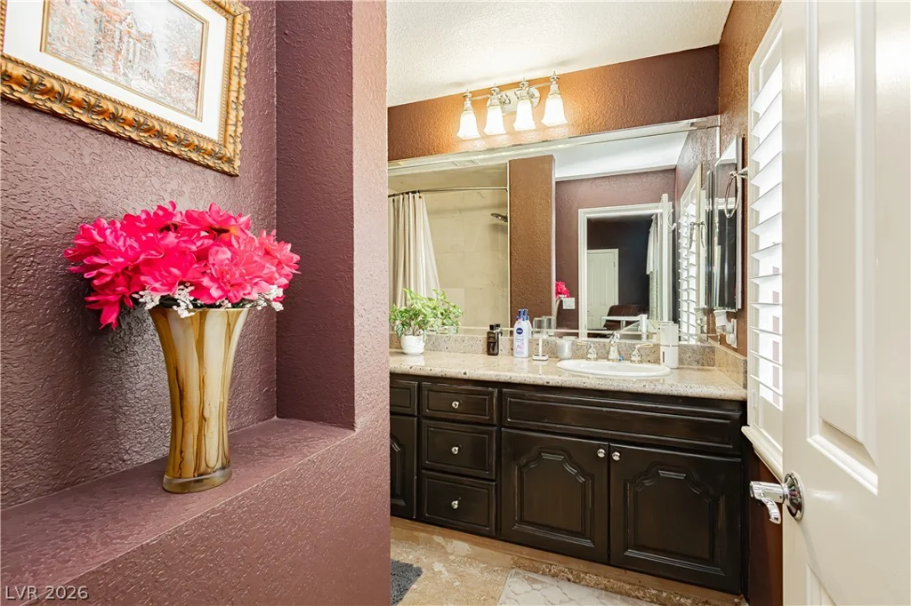 2525 Driftwood, Las Vegas, NV 89107