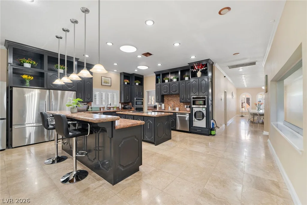 2525 Driftwood, Las Vegas, NV 89107