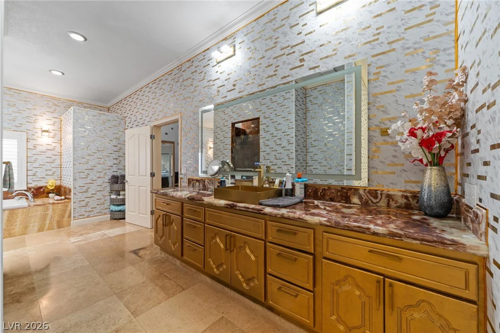 2525 Driftwood, Las Vegas, NV 89107