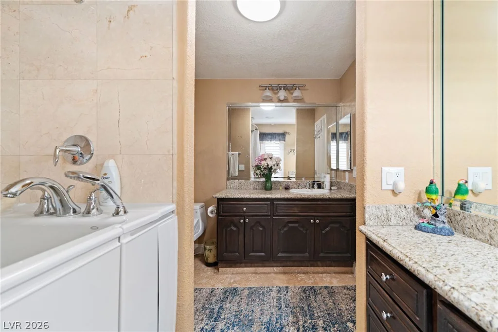 2525 Driftwood, Las Vegas, NV 89107