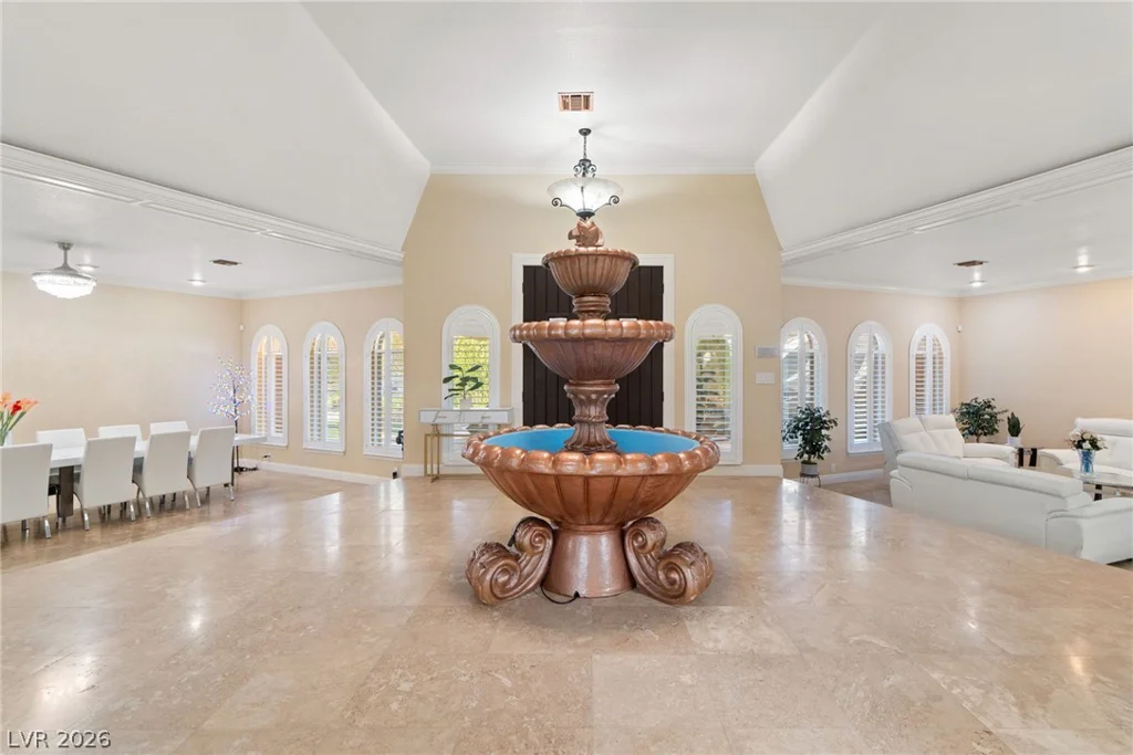 2525 Driftwood, Las Vegas, NV 89107