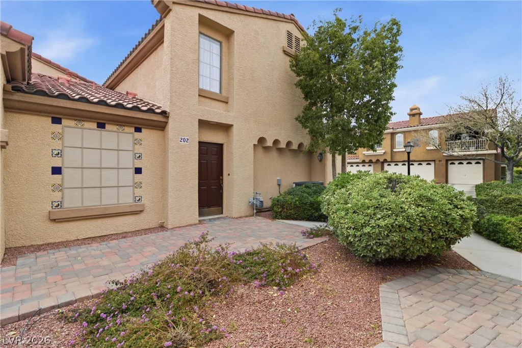 7295 Diamond Canyon, Las Vegas, NV 89149
