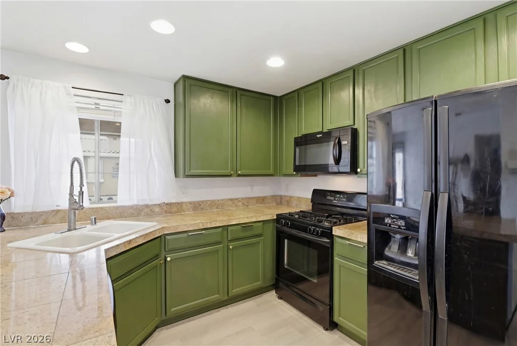 7295 Diamond Canyon, Las Vegas, NV 89149