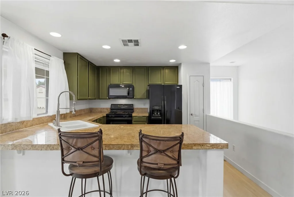 7295 Diamond Canyon, Las Vegas, NV 89149