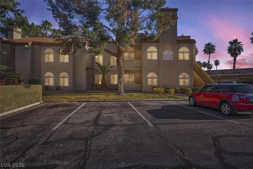 3145 Flamingo, Las Vegas, NV 89121