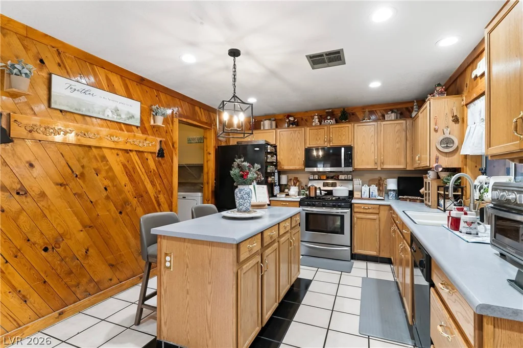 6228 Autumn Creek, Las Vegas, NV 89130