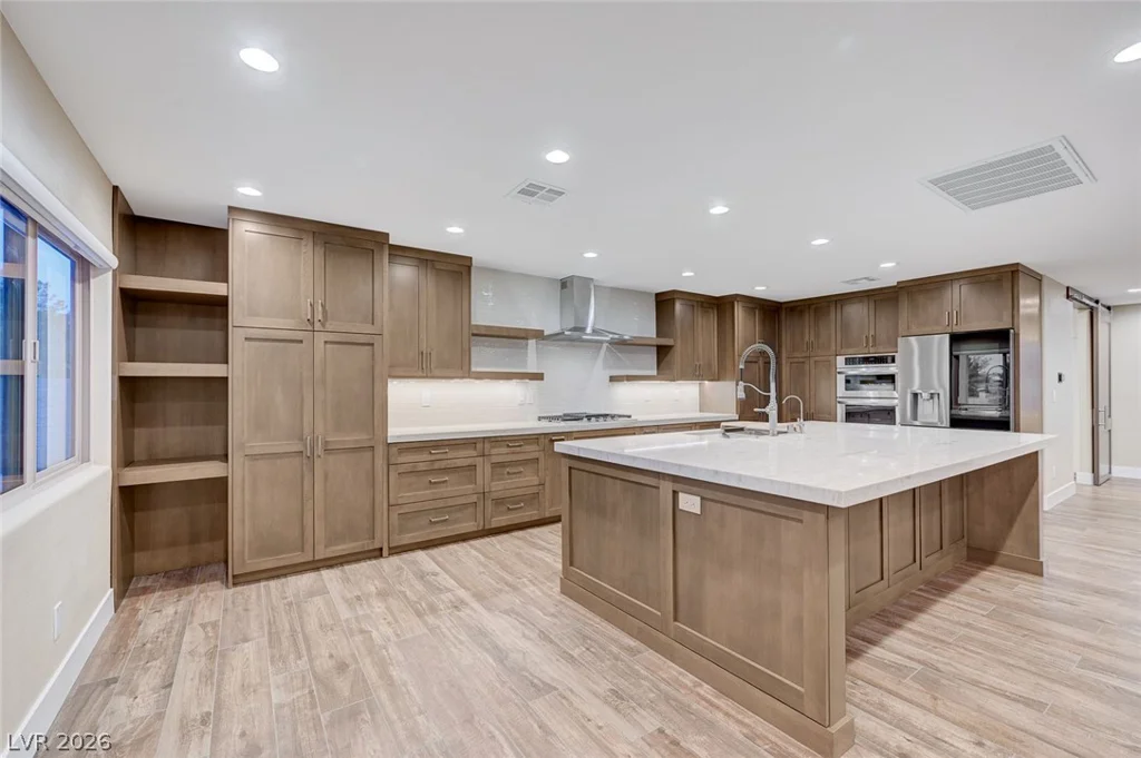 8030 La Cienega, Las Vegas, NV 89123
