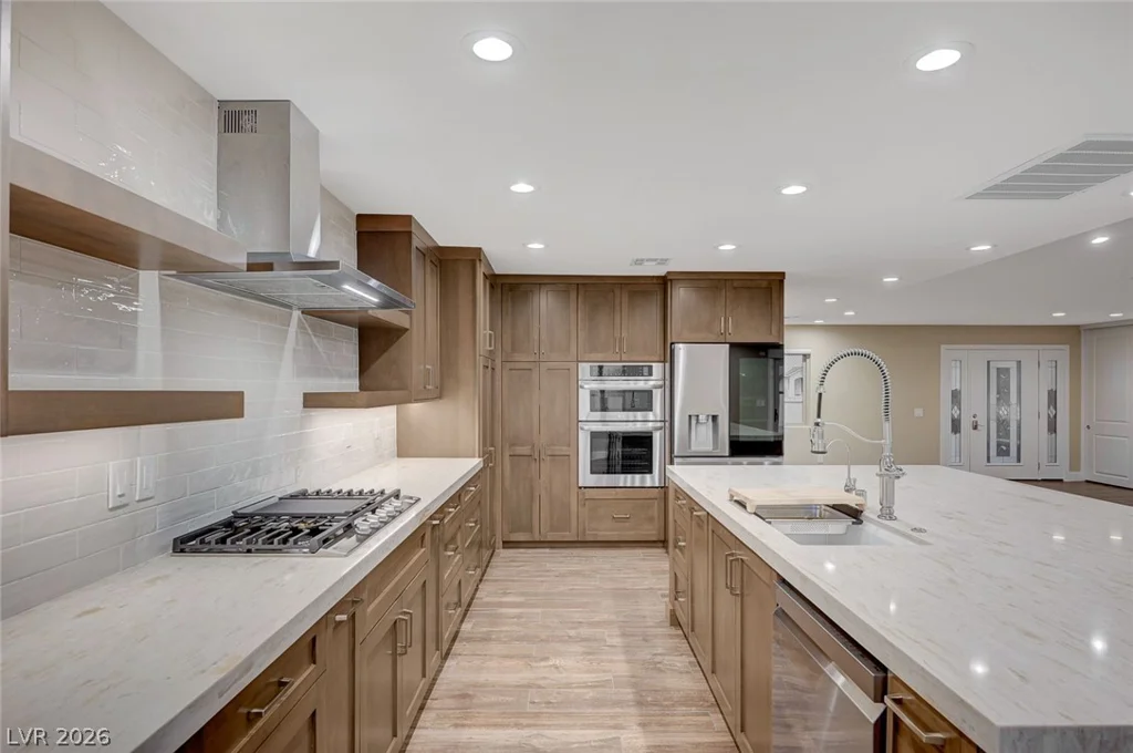 8030 La Cienega, Las Vegas, NV 89123