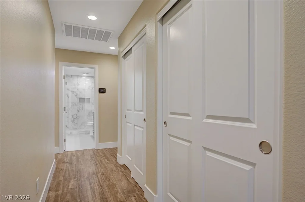 8030 La Cienega, Las Vegas, NV 89123