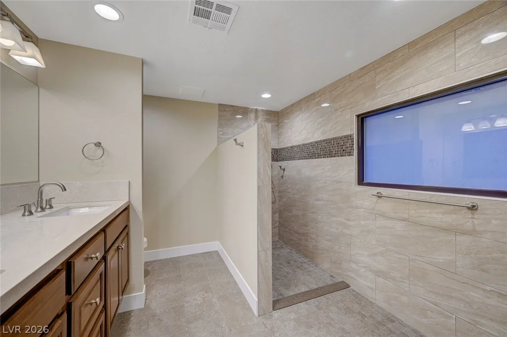 8030 La Cienega, Las Vegas, NV 89123