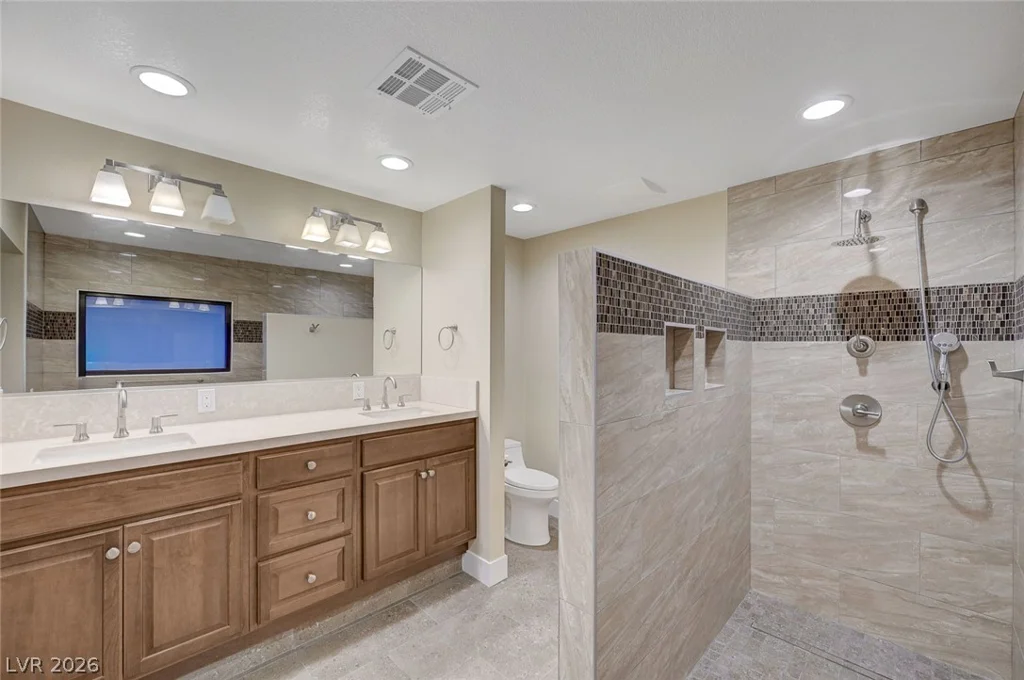 8030 La Cienega, Las Vegas, NV 89123