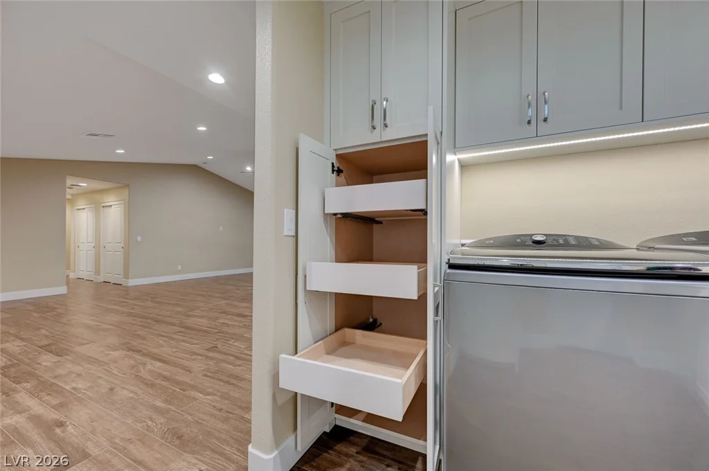 8030 La Cienega, Las Vegas, NV 89123