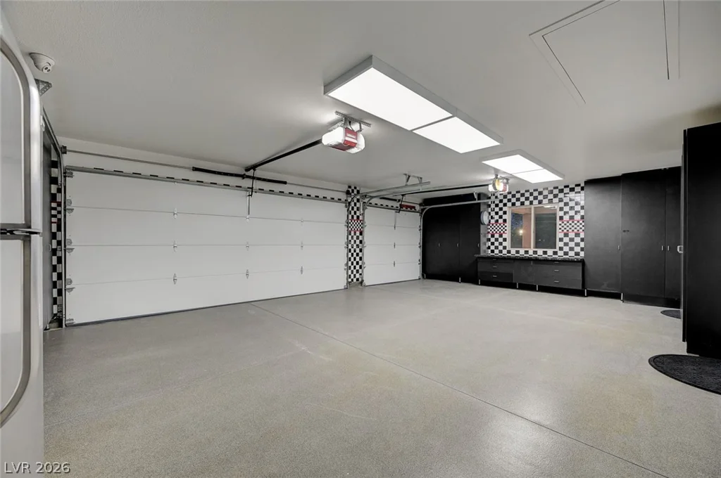 8030 La Cienega, Las Vegas, NV 89123