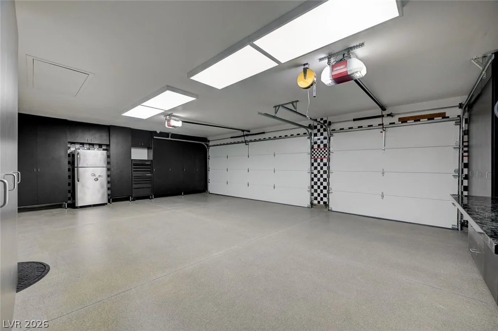 8030 La Cienega, Las Vegas, NV 89123