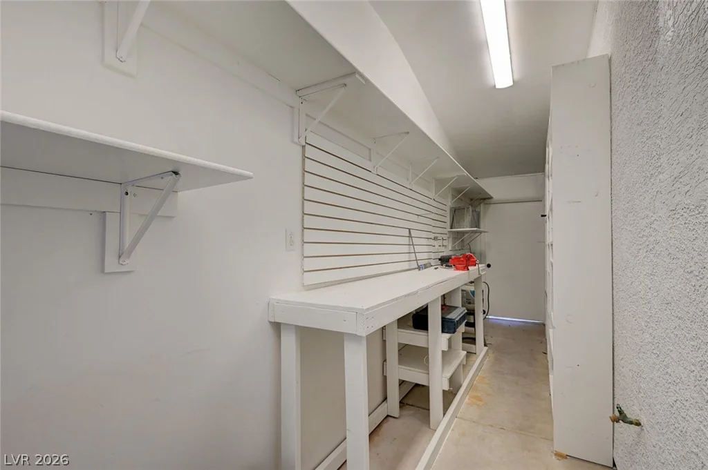 8030 La Cienega, Las Vegas, NV 89123