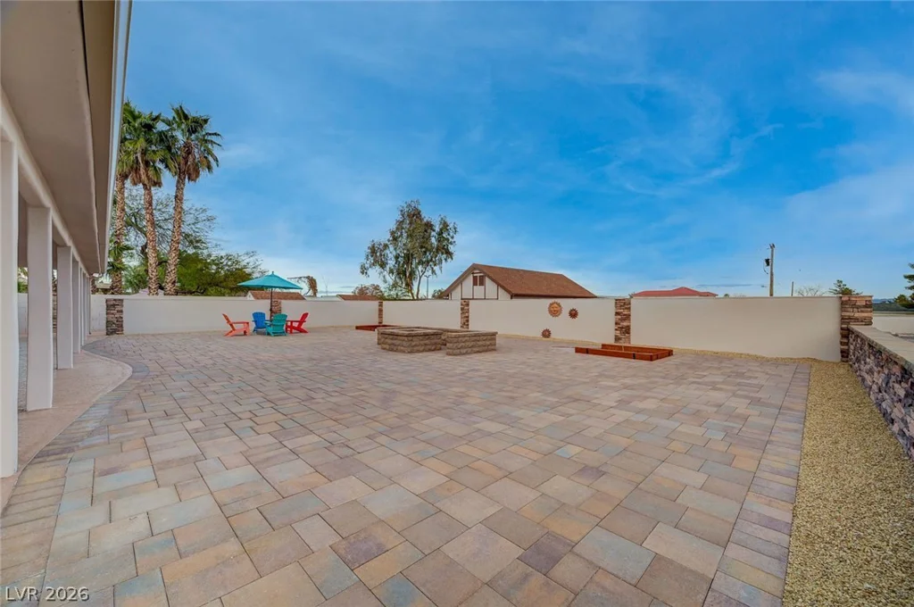 8030 La Cienega, Las Vegas, NV 89123