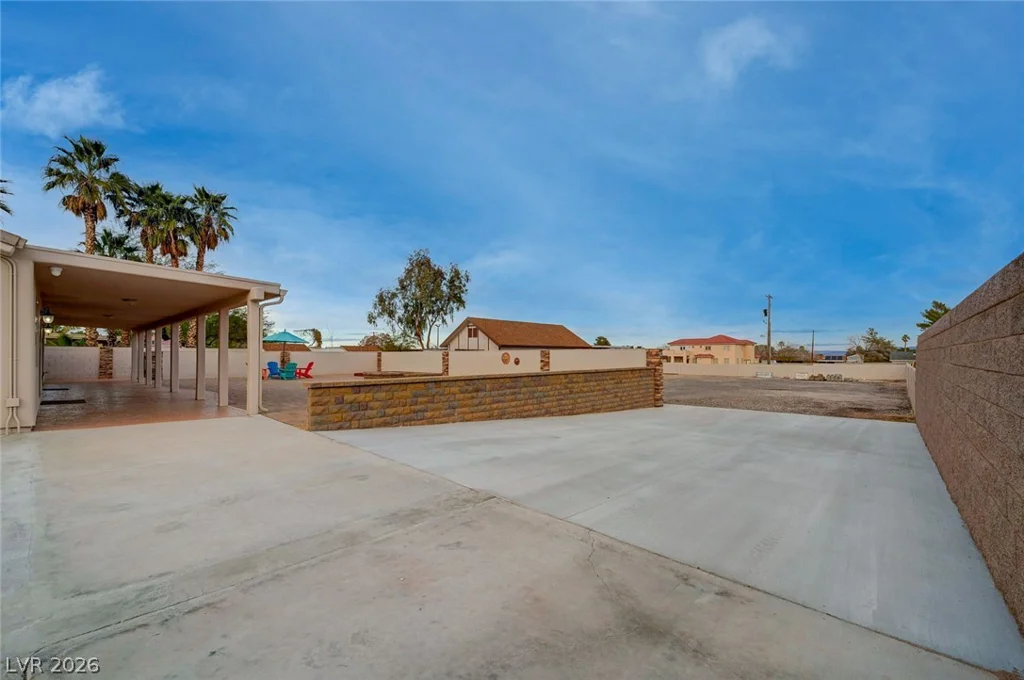 8030 La Cienega, Las Vegas, NV 89123