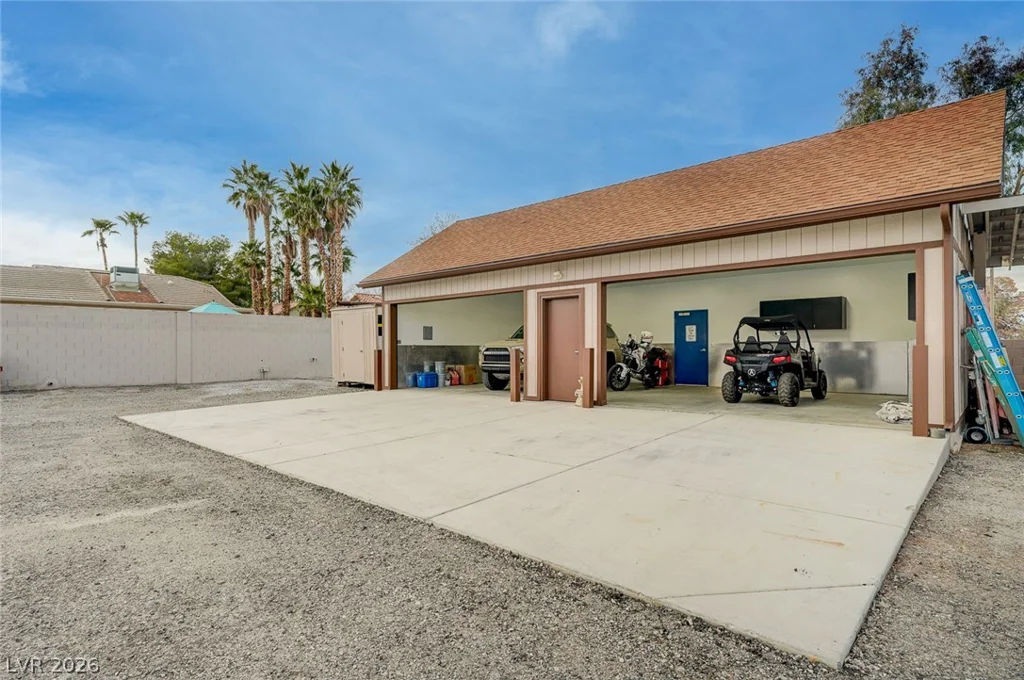 8030 La Cienega, Las Vegas, NV 89123