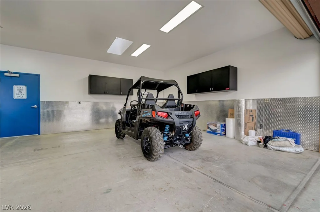 8030 La Cienega, Las Vegas, NV 89123