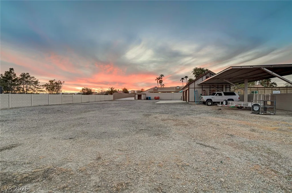 8030 La Cienega, Las Vegas, NV 89123