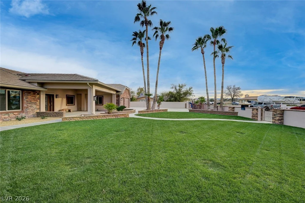 8030 La Cienega, Las Vegas, NV 89123