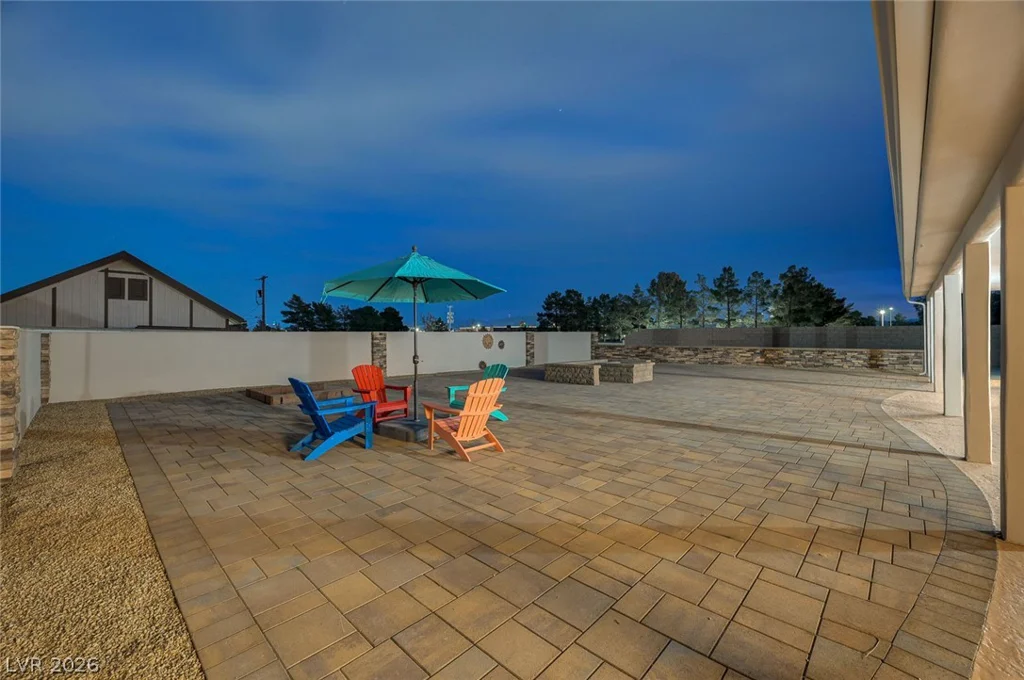 8030 La Cienega, Las Vegas, NV 89123