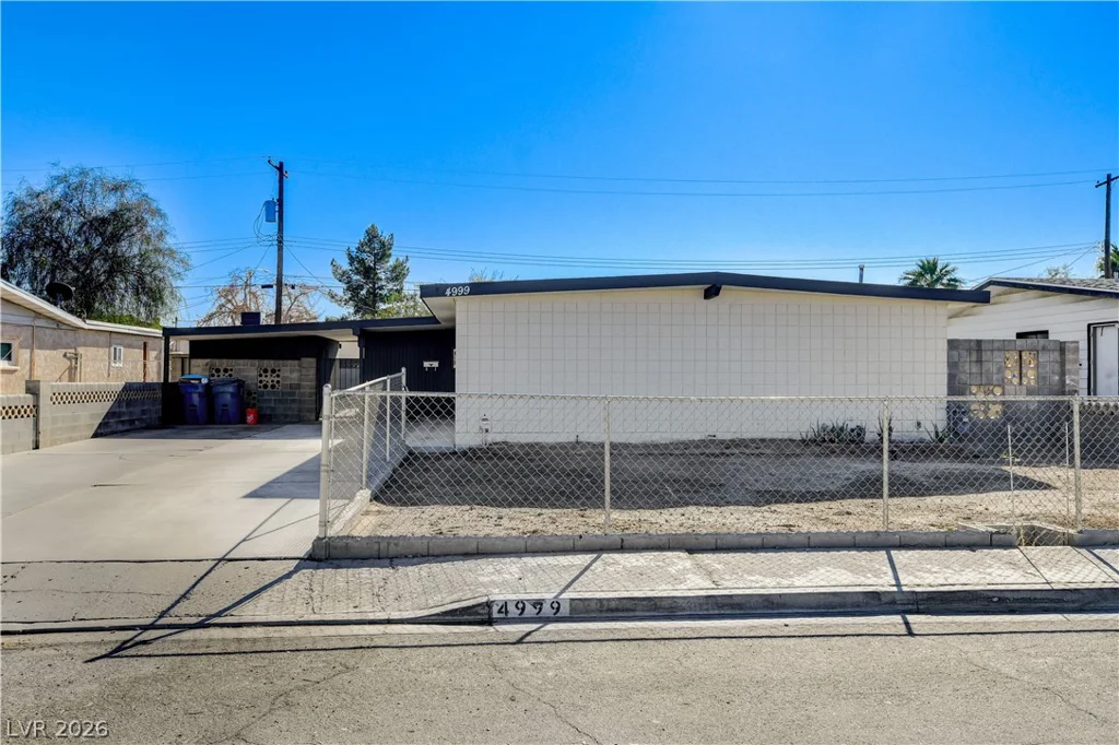 4999 Meredith, Las Vegas, NV 89121