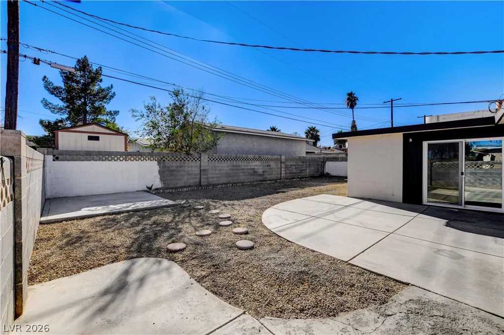 4999 Meredith, Las Vegas, NV 89121