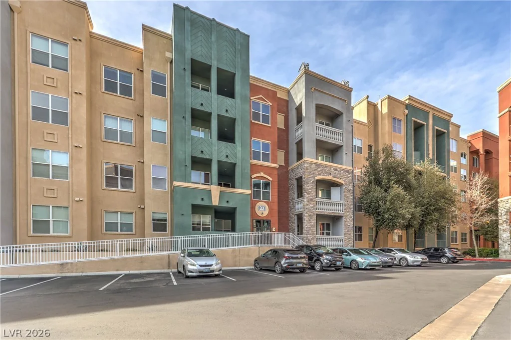 32 Serene, Las Vegas, NV 89123
