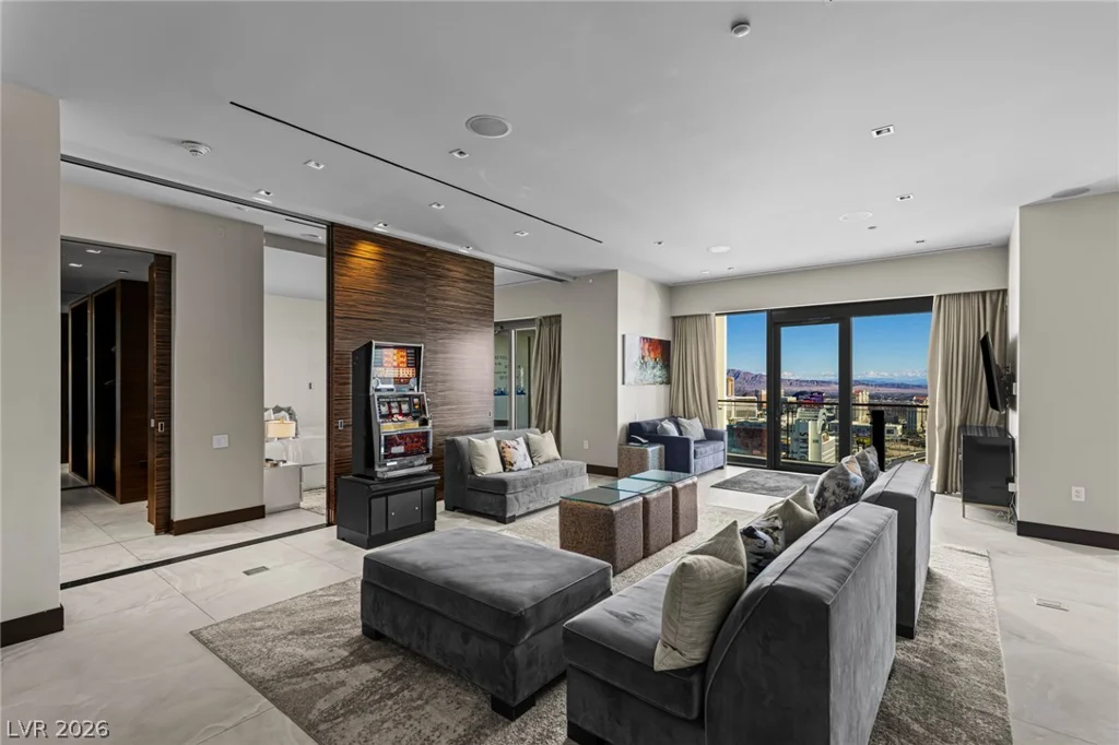 4381 Flamingo, Las Vegas, NV 89103