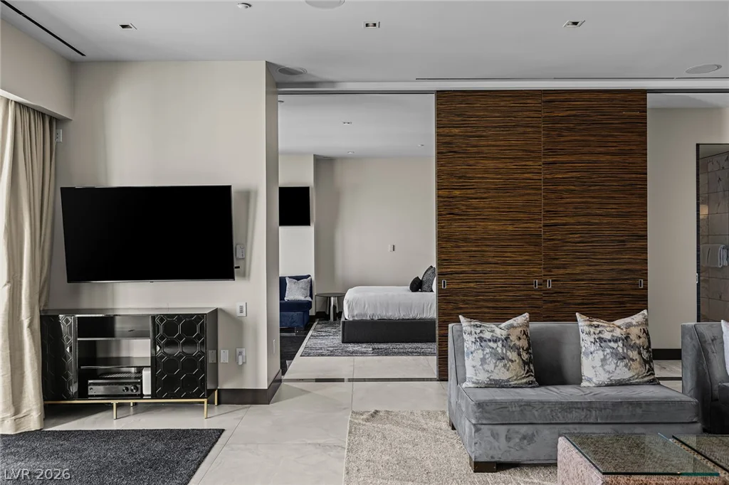 4381 Flamingo, Las Vegas, NV 89103