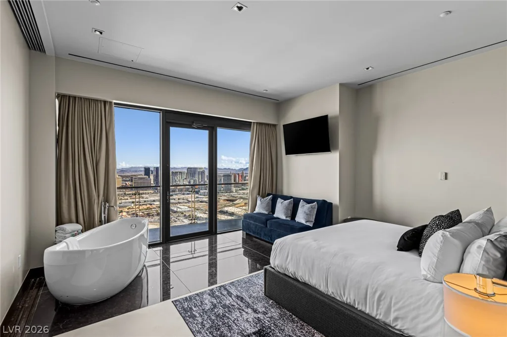 4381 Flamingo, Las Vegas, NV 89103