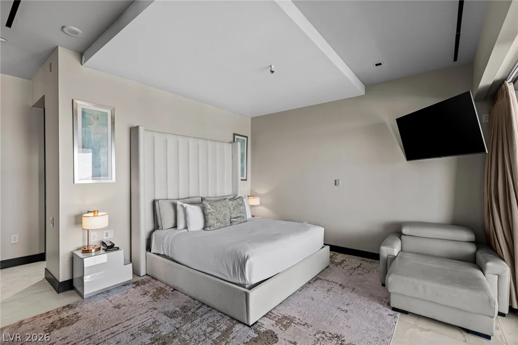 4381 Flamingo, Las Vegas, NV 89103